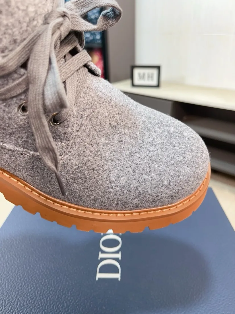 Men's shoes 💰580🌹🌹[Dior] Dior's new high-top imported nubuck leather ➕ cowhide lining, designed by European and American masters, perfect shape to create counter quality, solid color raw and wear-resistant outsole, original quality, unique and beautiful design, super versatile and very comfortable. High-end without losing taste, fashionable, cold-proof and warm! Absolute focus 39-44 size 38 45 customized